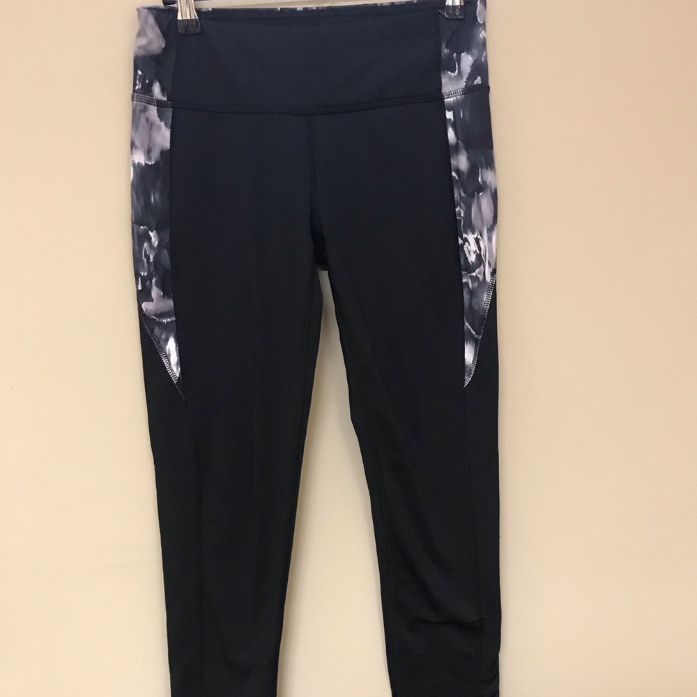 Small black and white 90 degrees by reflex legging